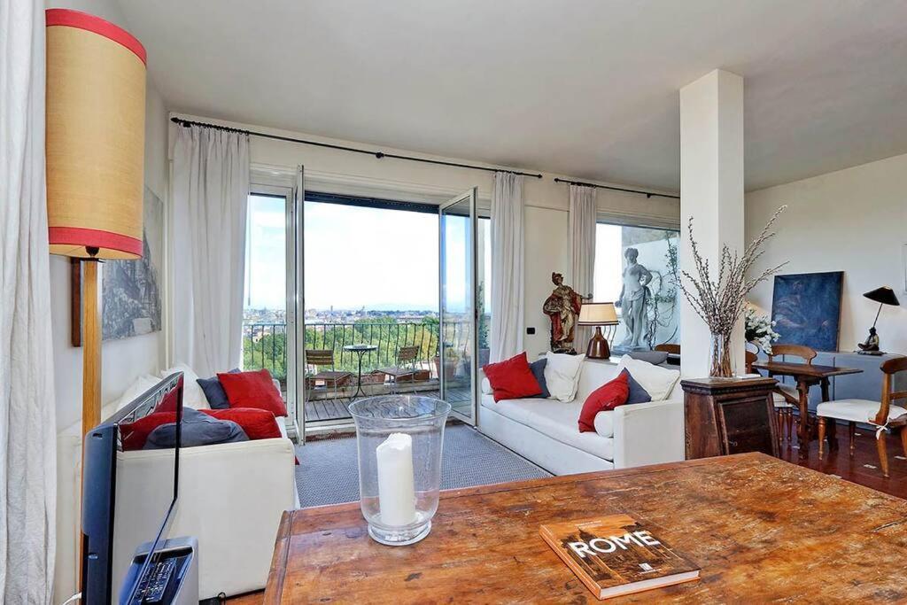 Sant'onofrio Terrace * Rome